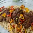 طباخ وشيف أكلات شعبية وسعودية ومصرى وسواق سياره وليده رخصه ق