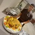 طباخ وشيف أكلات شعبية وسعودية ومصرى وسواق سياره وليده رخصه ق
