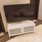 تلفزيون 55 بوصه مع حامل