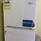 للبيع ثلاجة ومكيف وندو