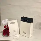 منسق هدايا ومندوب توصيل