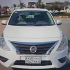 نيسان صني موديل 2022 اللون ابيض ونيسان صني 2021 اللون رمادي