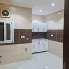 للإيجار شقه واسعه في حي الزمرد ابحر الشمالية