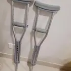 عكازات أطفال