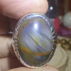 خاتم عقيق يماني لون مميز مزعفر