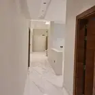 للإيجار شقه واسعه تمليك ابحر حي الصواري مساحه 247
