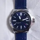 ساعة تومي نظيفة