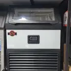 صانعة ثلج مقاس 90كيلو صيني مواصفات ايطالية عملية جدا