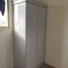 دولاب نظيف رف ومعلاق