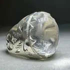حاتم بحجر الدر وسبحة بحجر القمر