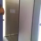 فواصل حمامات . قواطع حمامات . فيونيلك. HPL . ابواب حمام