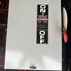 قاطع كهرباء 100 امبير 240 فولت