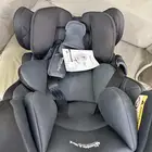 مقعد سيارة للأطفال