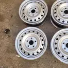 جنوط هايلكس حديد سوح الاصلي مستخدم نظيف وسليم مقاس 15