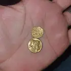 دينار أموي وعملة يونانية للبيع لمحبين نوادر