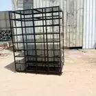 رفوف محل