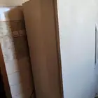 فريز أمريكي عامودي سعه 575 لتر يحتاج صيانه بسيطه ولكنه شغال