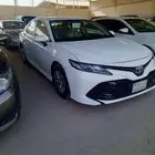 تويوتا كامري.