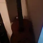 قيتار ياماها لاصلي ناقصو وتر واحد بس