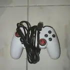 للبيع 2 ايادي واحد ابيض و تاني اسواد