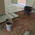 مبلط بلاط السيراميك بورسلان