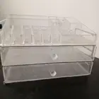 ستاند اكريلك مكياج ثلاثة ادوار بقاعدة معدن أستيل