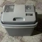 ثلاجة سيارة
