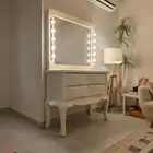 تسريحة خشب طبيعي اربعه ادراج مع مرايا بها اضاءة ليد LeBrad