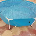 للبيع مسبح