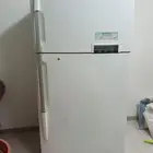 ثلاجه كبيره ممتازه تبريد وعليها قفل من الأطفال