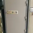 تجوري ( خزن ) مقاومة للحريق