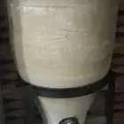 زير مصنوع من تربة المدينه المنوره مستخدم قليل بقاعدته وسليم