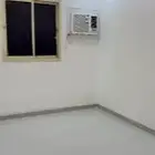 غرفة للاجار مجدده بالكامل