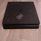 سوني فور 4 اسعر500 بدون يد نضيف و جديد