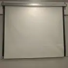 شاشة تفاعلية وشاشة بروجكتر وصناديق داتا