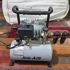 JUNAIR 64 Air Compressor  Quiet Operation  32 Lmin at 8 Bar