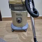 مكنسه كهربائيه