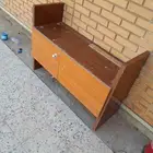 خزانات واحده خشب درفتين قسمين والثانيه حديد درفتين اربعه رفو