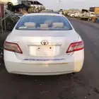 يوجد لدينا قطع غيار كامري 2008