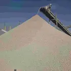 بحص ابيض ورمل وبطحا واسفلت وصبيز