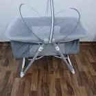 سرير اطفال وعربة اطفال توام