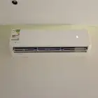 يوجد مكيفات بالكرتونه