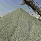 بحص ابيض ورمل وبطحا واسفلت وصبيز