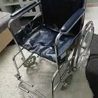 كرسي متحرك بحالة ممتازة