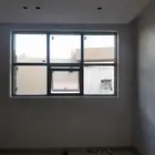 شبابيك معا زجاج سكريت