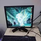 كومبيوتر مكبتي DELL وقلاية زيت مولينكس على الشرط