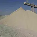 كساره بحص وحجر بناء ورمل ابيض واحمر وصبيز واسفلت