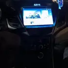 شاشه تركب على اي سياره للبيع جديد استخدام شهر ذكيه في تحكم