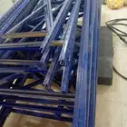 رفوف حديد 60 سنتي و 90 سنتي ثقيل شبه جديد وفيها باقي ماتركب