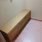 طاولة تليفزيون ممتازة وسعر طيب